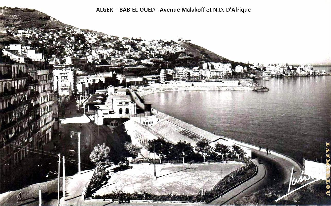 Alger-Bab-el-Oued - Boulevard Malakoff et N.D. d'Afrique.jpg